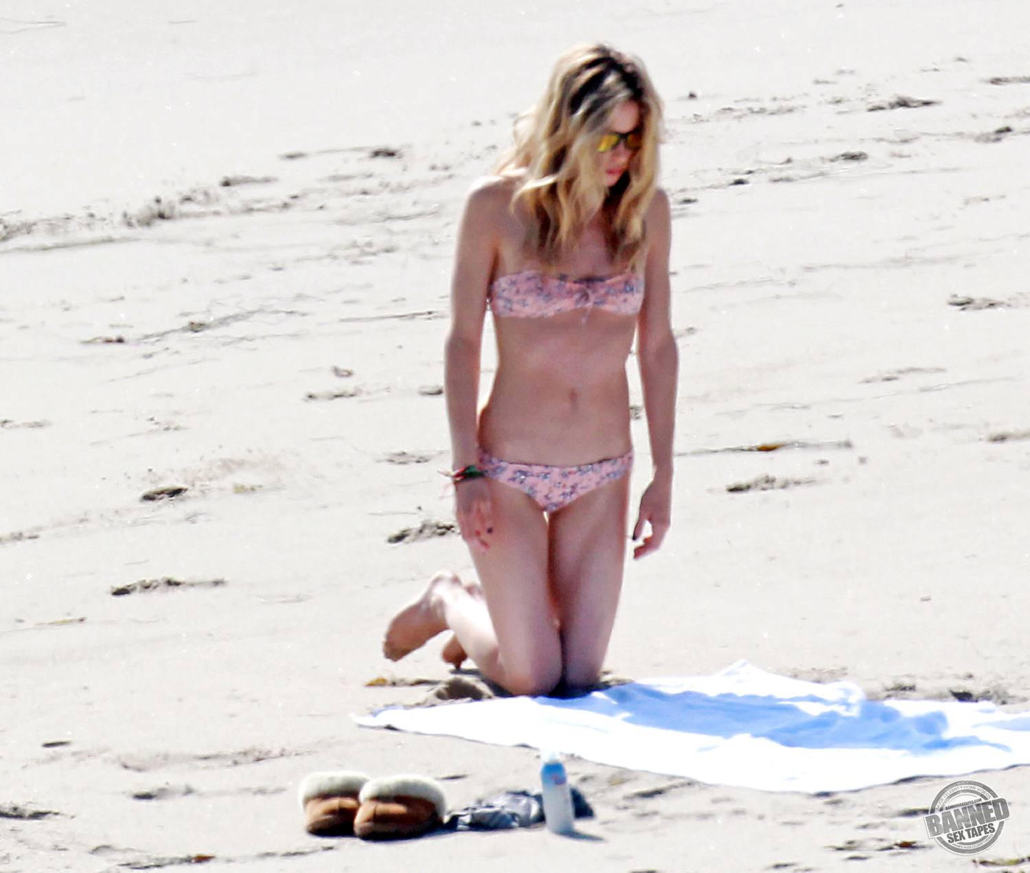 Gillian Zinser fully naked at Largest Celebrities Archive!
